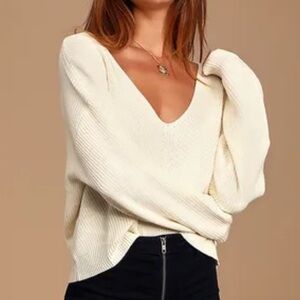 NWOT Lulus Ivory Knit Sweater, size XS